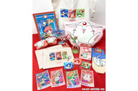 「魔法騎士レイアース」サンキューマートとコラボ♪ 獅堂光、龍咲海、鳳凰寺風たちやモコナが懐かしい＆エモいアイテムに 画像