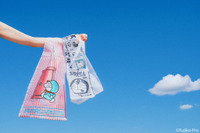 「ドラえもん」マンガのコマ刺繍されたバッグやサコッシュが登場♪「Brigitte Tanaka」コラボ 画像