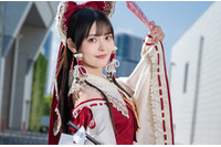 【コスプレ】人気声優の上坂すみれも登場！豪華モデル陣による美しさが圧巻、博麗神社例大祭開催のファッションショー特別レポ第1弾【写真36枚】 画像