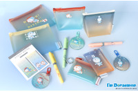 ドラえもんが水泳やサッカーを楽しむ♪ 夏にピッタリさわやかな新作グッズ登場 画像