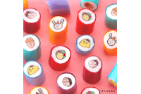 「コジコジ」 次郎、おかめちゃん、ジョニーたちがキャンディ＆グミに変身♪ 世界観をパパブブレが表現！ 画像