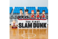 「THE FIRST SLAM DUNK」新たな劇場グッズが登場！ 安西先生のぬいぐるみはモチモチ触感 画像