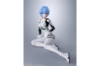 「ヱヴァ新劇場版」綾波レイがプラグスーツ姿でフィギュア化！ 柔らかなポージング＆5種の表情パーツも 画像