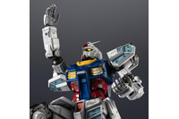 「たかがメインカメラが光るだけだ！」ガンダムが超合金より立体化！メインカメラ・デュアルカメラ・胸部ダクトにライトアップギミックを搭載！ 画像