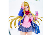 雪国でも生足＆豊満バストも大胆再現で…風引かないか心配!? 道産子ギャルが無敵♪「どさこい」冬木美波を立体化 画像