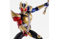 「仮面ライダーアギト」三位一体の戦士“トリニティフォーム”がアクションフィギュア化！新規造形の武器も付属【2月5日まで】 画像