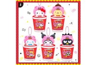 「サンリオ」キティやシナモンがブタメンくんに!?　キュートで楽しいコラボ菓子セットが登場♪ 画像