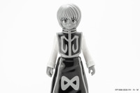 クラピカがモノクロのソフビで登場!? 「HUNTER×HUNTER」よりソフビシリーズの新作が発売！ 画像