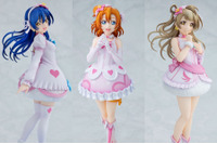 “いまが最高！”「ラブライブ！」高坂穂乃果＆南ことり＆園田海未が「僕たちはひとつの光」衣装で立体化！ あみあみ限定で「ミニアクリルキャラクタープレート(A6サイズ)」が付属 画像