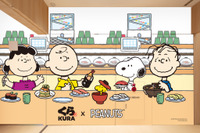 「PEANUTS」×「くら寿司」コラボ開催！スヌーピーの“寿司皿”ほか限定グッズ&SPメニューが登場【6月26日～】 画像