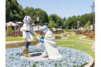 「葬送のフリーレン」ヒンメルの指輪、ミミックに“食べられる体験”も残りわずか…!! 「農園リゾートTHE FARM」コラボ宿泊は10月16日まで 画像
