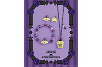 「サンリオ」ポムポムプリンがタキシード風スタイルでちょっぴりジェントルに♪「ANNA SUI」コラボアクセ登場 画像