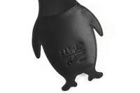 「Suicaのペンギン」旅にぴったり♪ マルチWAYバッグ登場！ペンギンを“チラ見せ”できるパスケース付き 画像