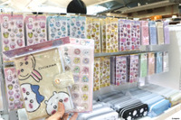 「ちいかわ」ハチワレ、うさぎ達が中部国際空港に上陸☆ フォトスポットや限定特典も楽しめる期間限定イベ開催【10月5日（月）まで】 画像