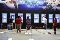 「遊戯王 デュエルリンクス」海馬・城之内・舞をプレイヤーに大画面でデュエル！KONAMIブース【TGS2016】 画像