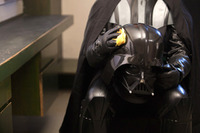 ダース・ベイダーの“中の人”とは？「エルストリー1976」ビジュアル公開 画像