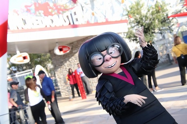 海外ディズニー】「Mr.インクレディブル」の人気キャラも登場！新