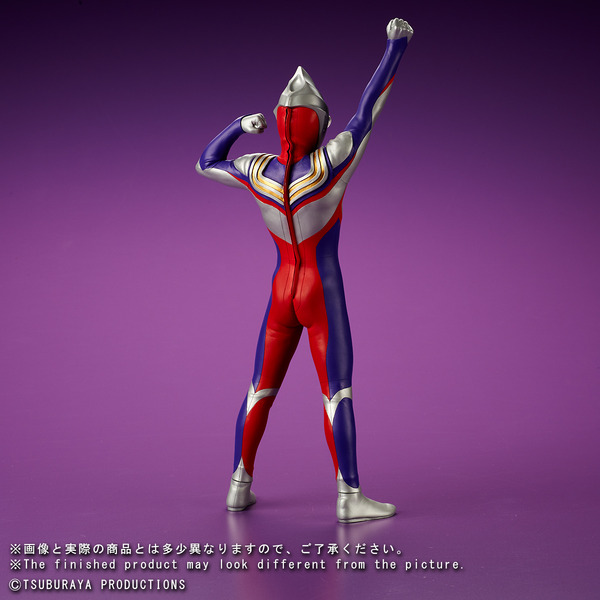 ウルトラマンティガ」登場ポーズを再現したリアルソフビフィギュアが 