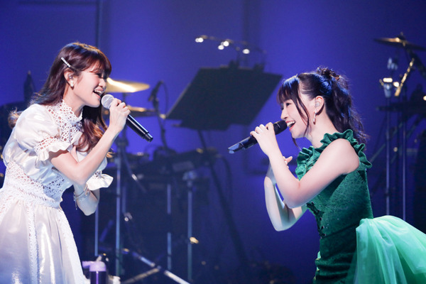 水樹奈々 地元 愛媛で凱旋ライブ開催 早見沙織とも タイマン 繰り広げた昼公演レポ アニメ アニメ