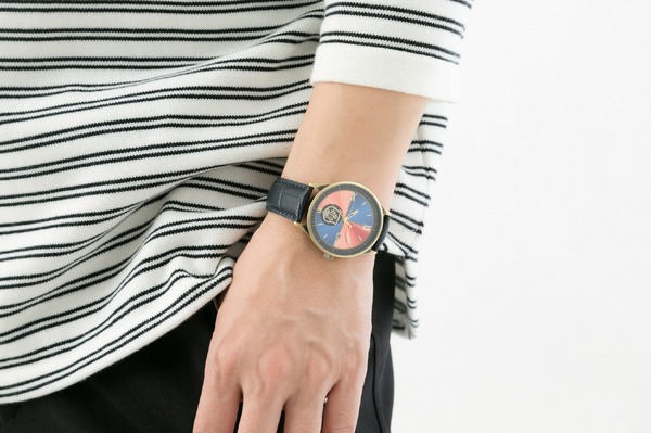 CLANNAD」この格好は、好きですか？ 古河渚をイメージした腕時計 ...