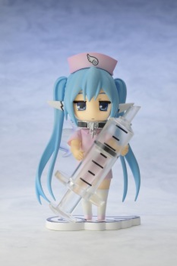 そらのおとしもの」にフィギュア付き劇場前売券登場 ナース姿のニンフ