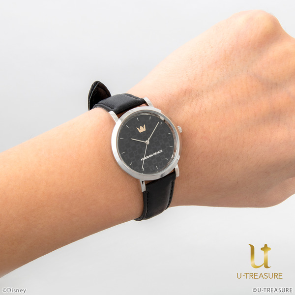 美品 ユートレジャー キングダムハーツ モノグラム 腕時計 革ベルト キングダム ハーツ」大切な絆になっていくように…モノグラム腕時計が