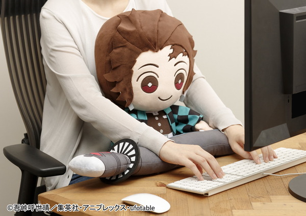 鬼滅の刃」炭治郎＆善逸がキュートなPCクッションに変身！ この快適さ