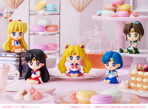 セーラームーン」ちょこんとかわいいフィギュアに♪ 新食玩“りらこっと