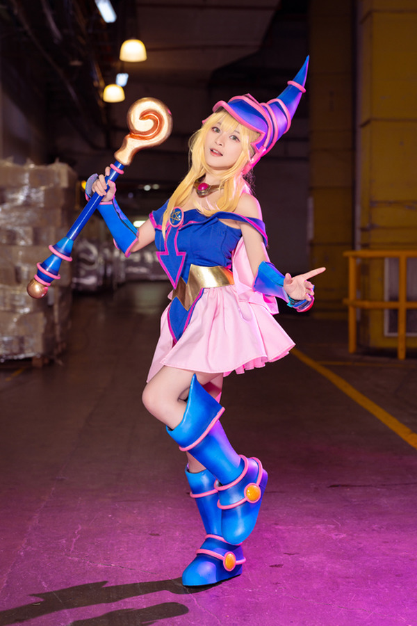 遊☆戯☆王」カードが東南アジアで大盛況！フィリピン美女コスプレ