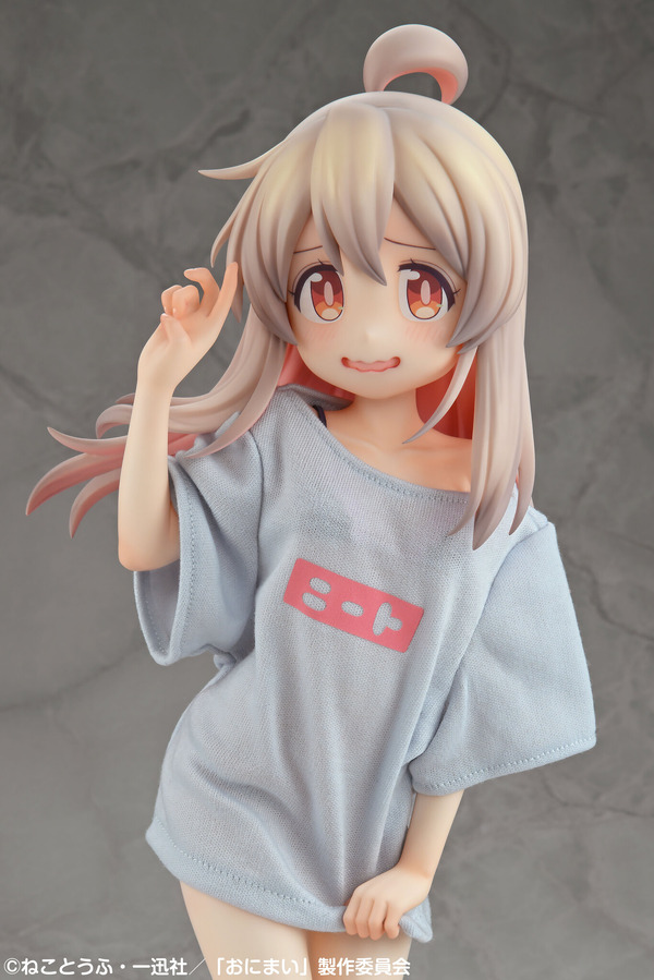 ちょっぴり大人な下着姿＆ゆるTシャツ姿、どっちがお好き？「おにまい