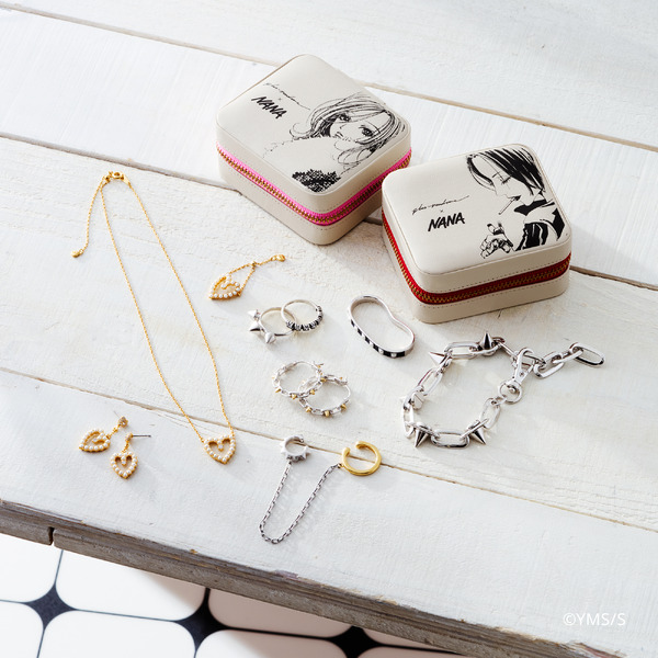 平成を代表する伝説のコミックス「NANA」2人のナナをイメージした