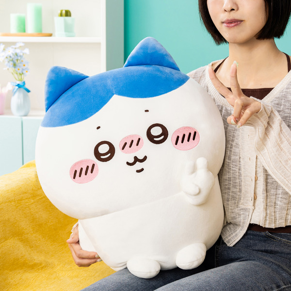 ちいかわ」ちいかわ＆ハチワレだらけ！“超BIGなぬいぐるみ”など