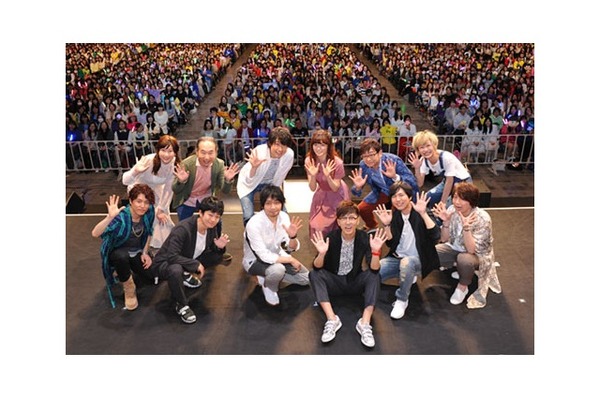 おそ松さん ファン7万人が熱狂 フェス松さん 16 に6つ子と主要キャラのキャストが集結 アニメ アニメ