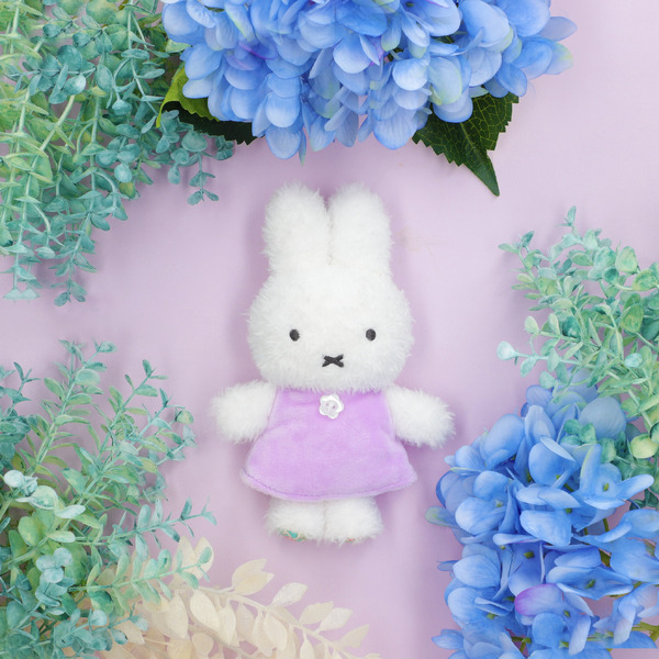 ミッフィーの誕生日を紫陽花とお祝い♪「OUTDOOR PRODUCTS」バッグなど新アイテムも!お花屋さん「フラワーミッフィー」