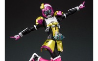 「仮面ライダーエグゼイド」仮面ライダーポッピーがフィギュアで登場 画像