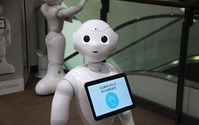 ソフトバンク、ロボット「Pepper」を20万円以下で開発者向けに先行販売 画像