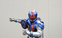 Vシネマ「ドライブサーガ」仮面ライダーマッハと仮面ライダーハートの新フォームが公開 画像
