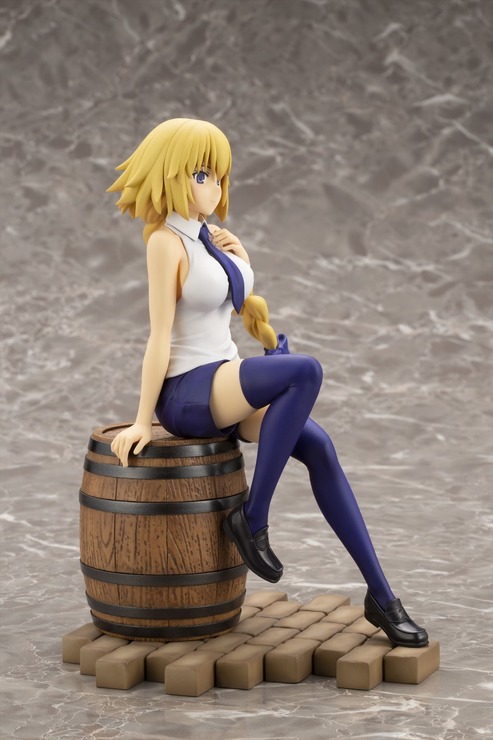 『Fate/Apocrypha』ルーラー / 12,000円 （税抜）(C)東出祐一郎・TYPE-MOON / FAPC