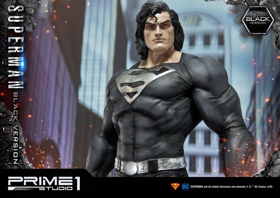 「ミュージアムマスターライン スーパーマン（コミック） スーパーマン　ブラックVer 」110,900円（税別）SUPERMAN and all related characters and elements （C） & TM DC Comics. （s19）