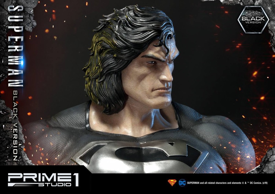 「ミュージアムマスターライン スーパーマン（コミック） スーパーマン　ブラックVer 」110,900円（税別）SUPERMAN and all related characters and elements （C） & TM DC Comics. （s19）