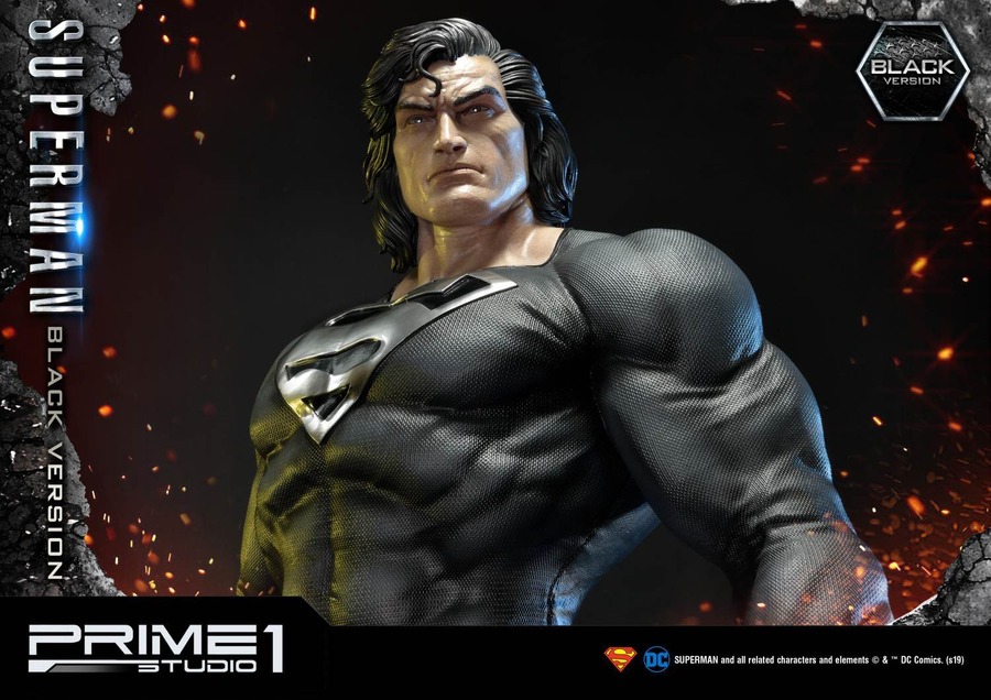 「ミュージアムマスターライン スーパーマン（コミック） スーパーマン　ブラックVer 」110,900円（税別）SUPERMAN and all related characters and elements （C） & TM DC Comics. （s19）