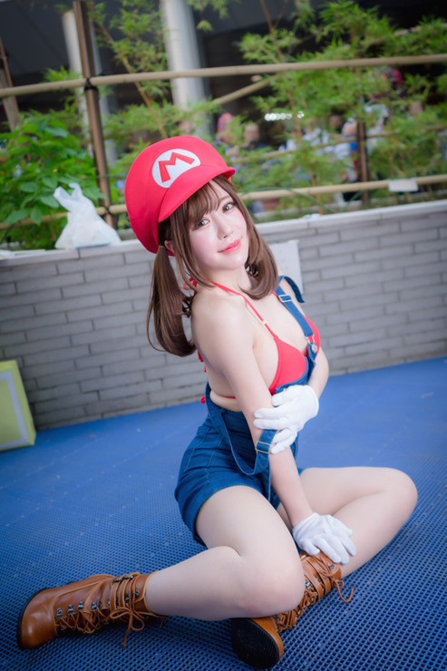 【コスプレ】「コスサミ2019」美女レイヤーが夏衣装で魅惑！ マリオ、レムら人気キャラ勢揃い【写真147枚】