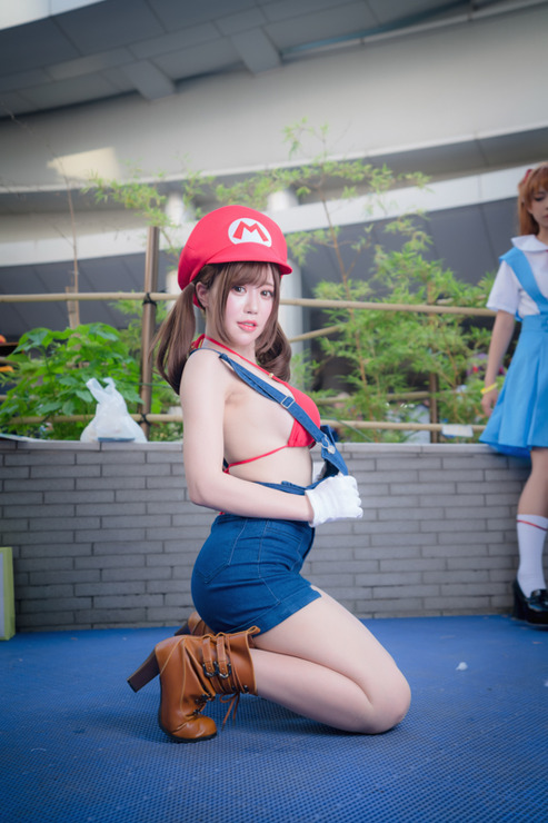 【コスプレ】「コスサミ2019」美女レイヤーが夏衣装で魅惑！ マリオ、レムら人気キャラ勢揃い【写真147枚】