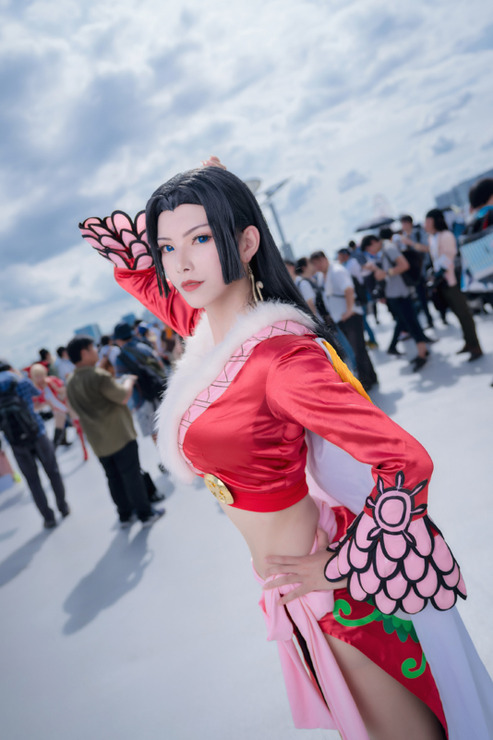 【コスプレ】初の“コミケ4日目”の模様は？ 「コミケ96」最終日美女レイヤーまとめ【写真103枚】