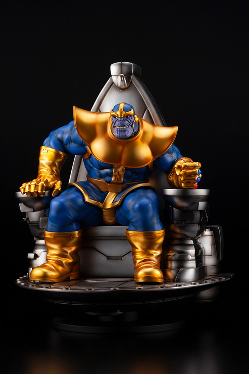 「サノス オン スペーススローン ファインアートスタチュー」48,000円（税抜）（C）2019 MARVEL