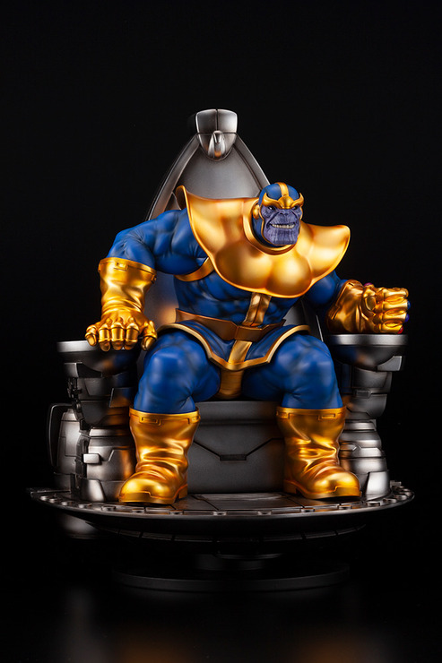 「サノス オン スペーススローン ファインアートスタチュー」48,000円（税抜）（C）2019 MARVEL