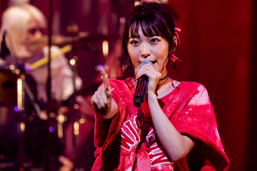 「ワンマンライブ朱演2019『くつひもの結び方』」撮影：Viola Kam（V’z Twinkle）