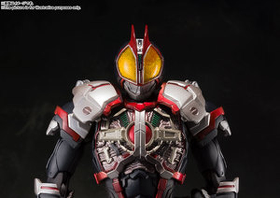 「S.I.C. 仮面ライダーファイズ」13,200円（税込）（C）石森プロ・東映