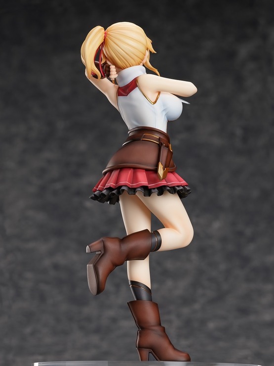 「エマ・ブライトネス 1/7スケールフィギュア」15,800円（税別）（C）瀬戸メグル・講談社／俺だけ入れる製作委員会