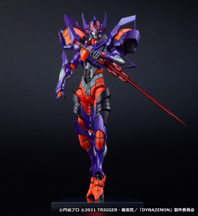 GIGAN-TECHS グリッドナイト17,500 円（税込）（C）円谷プロ (C)2021 TRIGGER・雨宮哲／「DYNAZENON」製作委員会